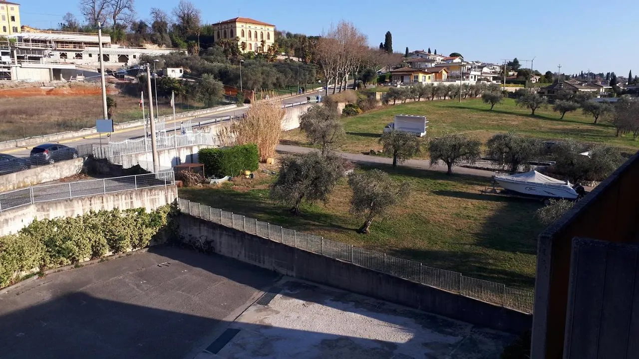 Monsurei-35, Vacanza E Relax Sul Lago Di Garda. Bardolino 0*,